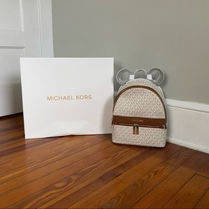 Michael Kors Kenly Vanilla Medium Backpack